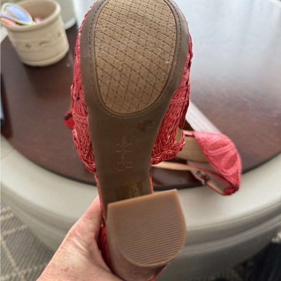 Jessica Simpson Coral Pink Raffia Platform Heels - Size 7M - Picture 5 of 5